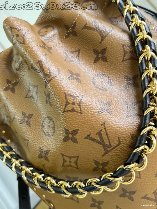 Trunk Louis Vuitton Noé PM 0402
